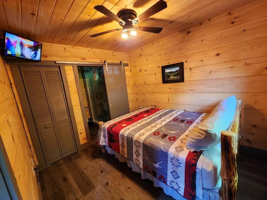 Dancing Bear Cabin- Relax & Enjoy! Sevierville Eksteriør bilde