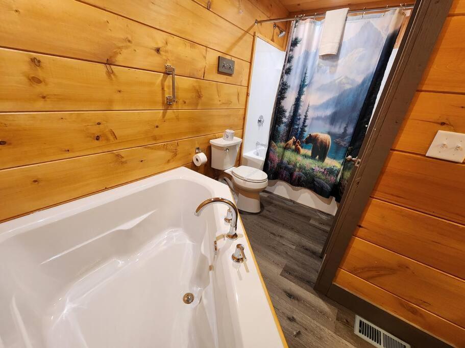 Dancing Bear Cabin- Relax & Enjoy! Sevierville Eksteriør bilde