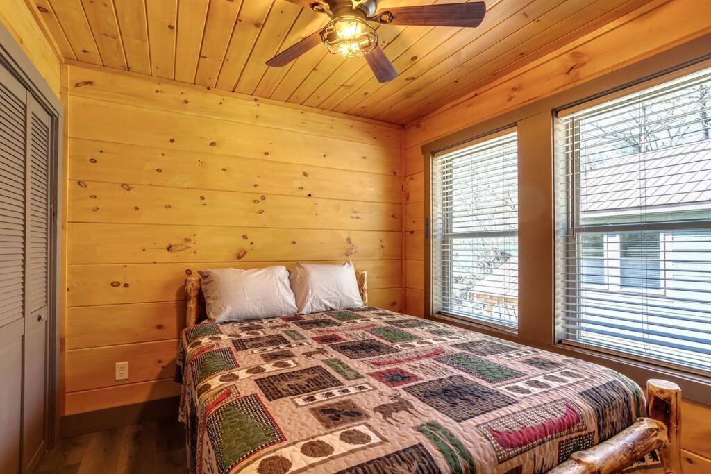 Dancing Bear Cabin- Relax & Enjoy! Sevierville Eksteriør bilde