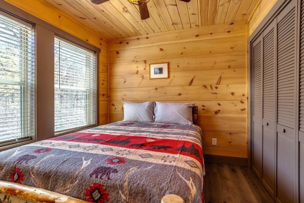 Dancing Bear Cabin- Relax & Enjoy! Sevierville Eksteriør bilde